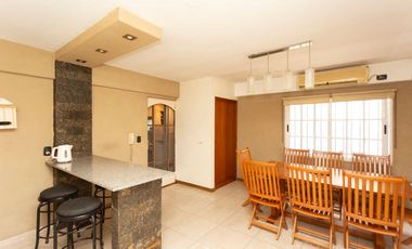 VENTA PH 4 AMB. C/FONDO Y PILETA RAMOS MEJIA