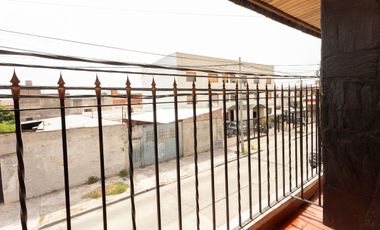 VENTA PH 4 AMB. C/FONDO Y PILETA RAMOS MEJIA