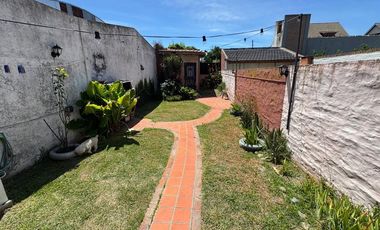 VENTA DUPLEX 4 AMBIENTES E/ INDEPENDIENTE EN MORON