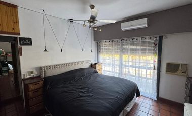 VENTA DUPLEX 4 AMBIENTES E/ INDEPENDIENTE EN MORON