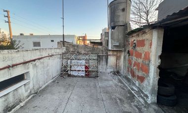 VENTA CASA+DPTO MORON SUR COCHERA IDEAL INVERSOR