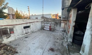 VENTA CASA+DPTO MORON SUR COCHERA IDEAL INVERSOR