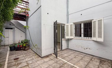 PH EN VENTA 3 AMB CON PATIO Y GARAGE, SAN JOSE