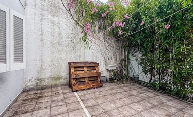 PH EN VENTA 3 AMB CON PATIO Y GARAGE, SAN JOSE