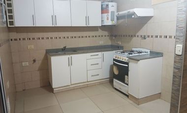 Alquiler departamento Piso 8  en Caseros Norte