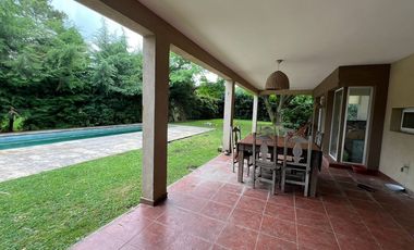 Alquiler casa en Contry Club Privado Loma Verde