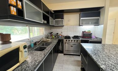 Alquiler casa en Contry Club Privado Loma Verde