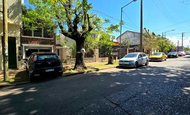 VENTA CASA 5 AMBIENTES CON QUINCHO VILLA BALLESTER