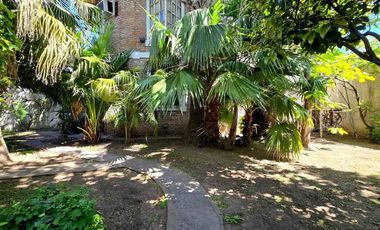 VENTA CASA 5 AMBIENTES CON QUINCHO VILLA BALLESTER