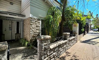 VENTA CASA 5 AMBIENTES CON QUINCHO VILLA BALLESTER