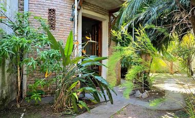 VENTA CASA 5 AMBIENTES CON QUINCHO VILLA BALLESTER