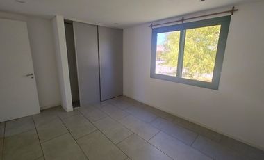 Casa 4 ambientes en Venta Barrio Nautico, permuta
