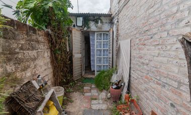 SE VENDE CASA 4 DE ENERO 4056