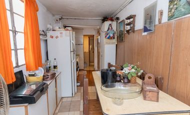 SE VENDE CASA 4 DE ENERO 4056