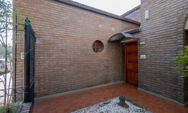 VENTA CASA DE 3 DORM, PATIO Y COCH EN GUADALUPE