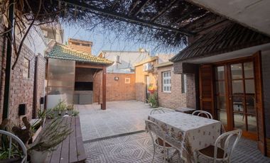 VENTA CASA DE 3 DORM, PATIO Y COCH EN GUADALUPE