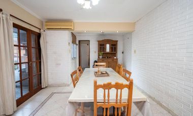 VENTA CASA DE 3 DORM, PATIO Y COCH EN GUADALUPE
