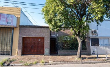 VENTA CASA DE 3 DORM, PATIO Y COCH EN GUADALUPE