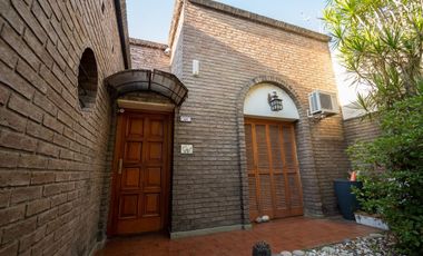 VENTA CASA DE 3 DORM, PATIO Y COCH EN GUADALUPE