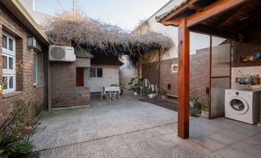 VENTA CASA DE 3 DORM, PATIO Y COCH EN GUADALUPE