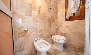 Venta Casa en Guadalupe con amplio terreno.