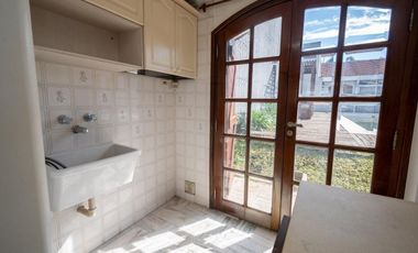 Venta Casa en Guadalupe con amplio terreno.