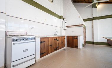 Venta Casa en Guadalupe con amplio terreno.