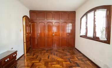 Venta Casa en Guadalupe con amplio terreno.