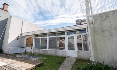 Venta Casa en Guadalupe con amplio terreno.