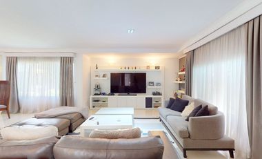 CASA EN VENTA EN ABRIL CLUB DE CAMPO