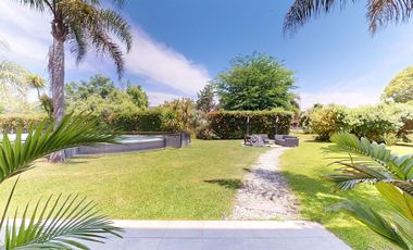 CASA EN VENTA EN ABRIL CLUB DE CAMPO