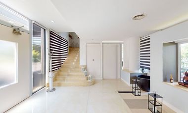 CASA EN VENTA EN ABRIL CLUB DE CAMPO