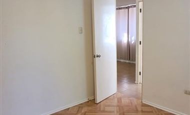 Departamento en Arriendo en Departamento en arriendo en Condominio El Inca Oriente.