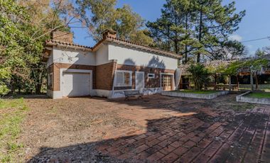 Venta de casa en Villa Elisa