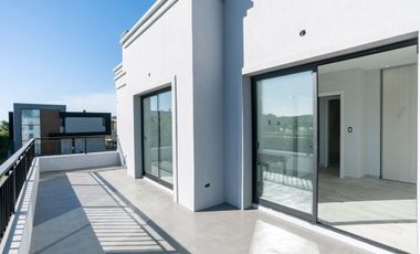 Casa en venta barrio Las Golondrinas Hudson