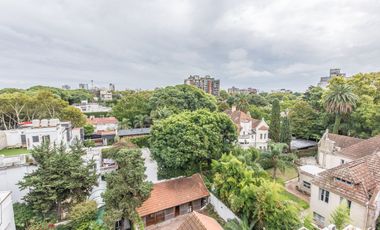 VENTA 3 AMB REFACCIONADO CON GRAN BALCON EN OLIVOS