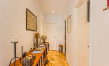 VENTA 3 AMB REFACCIONADO CON GRAN BALCON EN OLIVOS