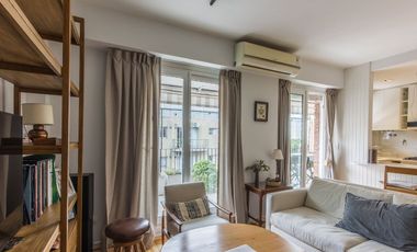 VENTA 3 AMB REFACCIONADO CON GRAN BALCON EN OLIVOS