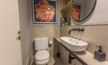 VENTA 3 AMB REFACCIONADO CON GRAN BALCON EN OLIVOS