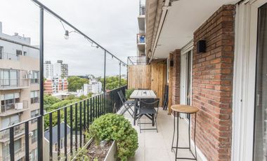 VENTA 3 AMB REFACCIONADO CON GRAN BALCON EN OLIVOS