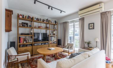 VENTA 3 AMB REFACCIONADO CON GRAN BALCON EN OLIVOS