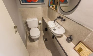 VENTA 3 AMB REFACCIONADO CON GRAN BALCON EN OLIVOS