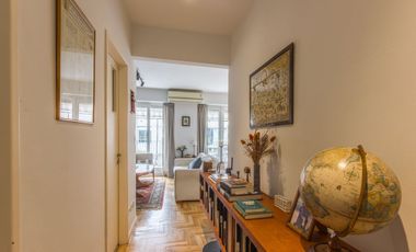 VENTA 3 AMB REFACCIONADO CON GRAN BALCON EN OLIVOS