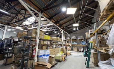 Local Comercial en Arriendo en Metro Gruta de Lourdes