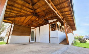 Venta casa 4 ambientes con pileta y parque Rumencó