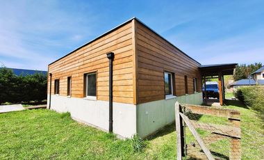 Venta casa 4 ambientes con pileta y parque Rumencó