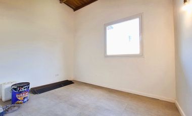 Venta casa 4 ambientes con pileta y parque Rumencó