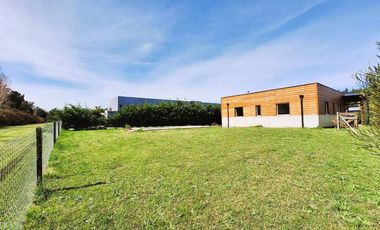 Venta casa 4 ambientes con pileta y parque Rumencó