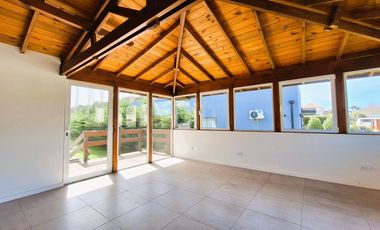 Venta casa 4 ambientes con pileta y parque Rumencó