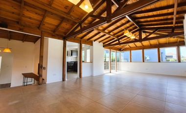 Venta casa 4 ambientes con pileta y parque Rumencó